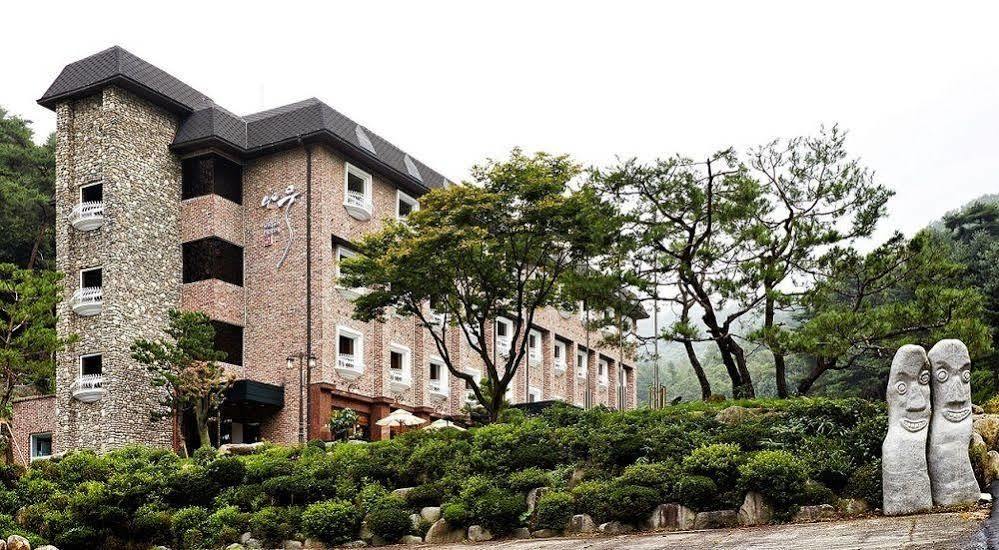 Unique Hotel Namoo Cheongju-si Exterior foto